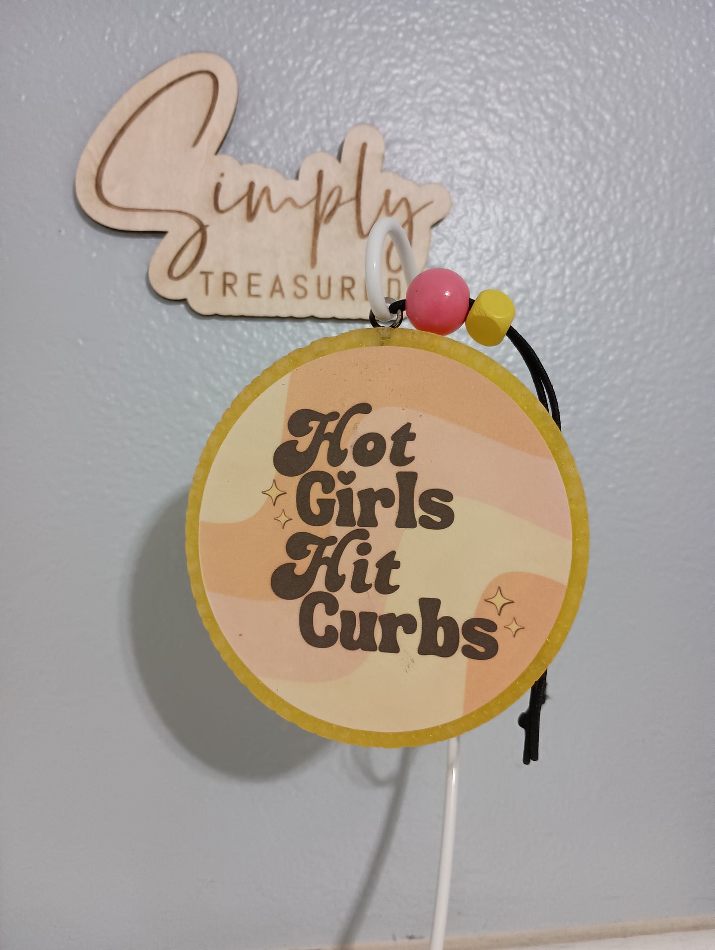 Hot Girls Hit Curbs Freshie